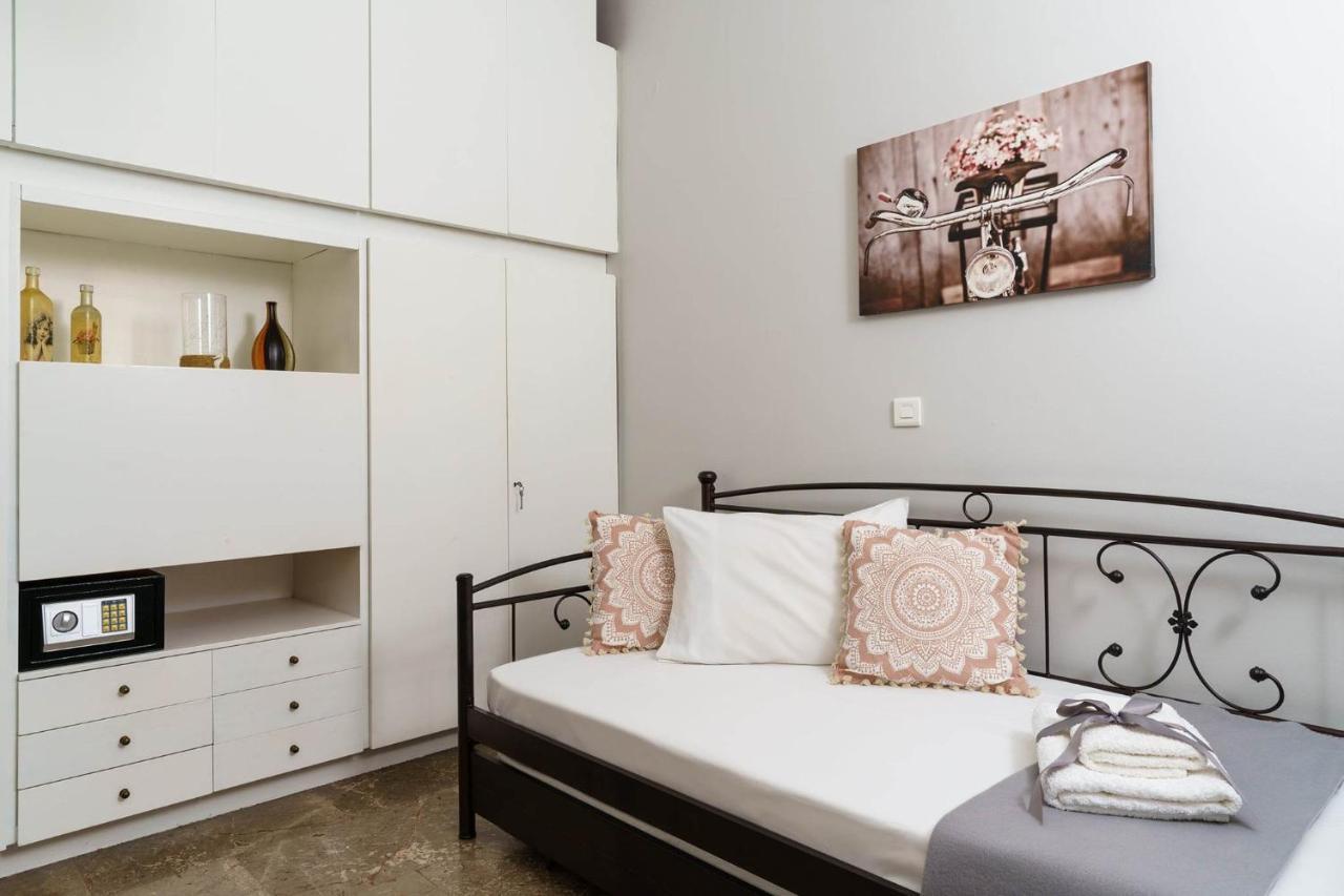 Chris'S Best Apartment In Афины Экстерьер фото