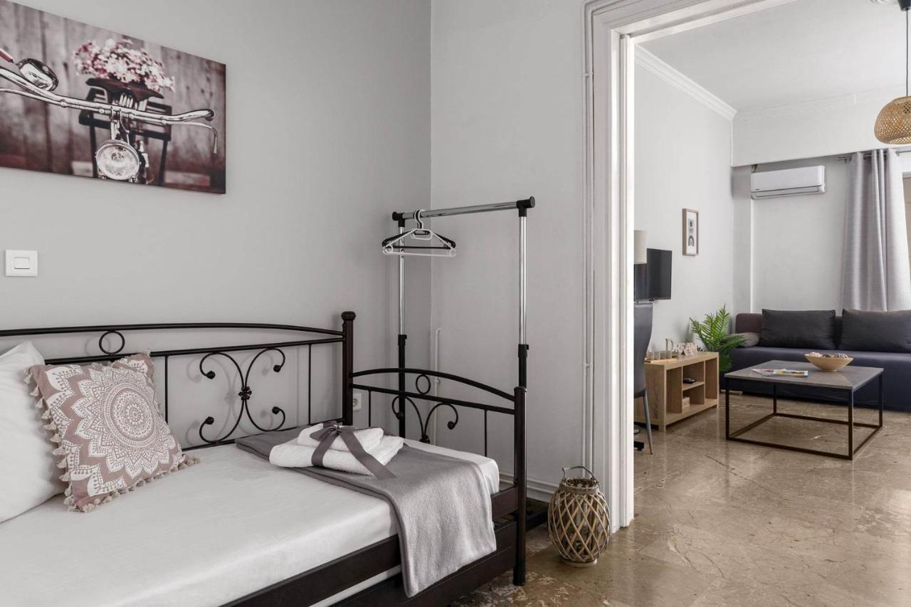 Chris'S Best Apartment In Афины Экстерьер фото