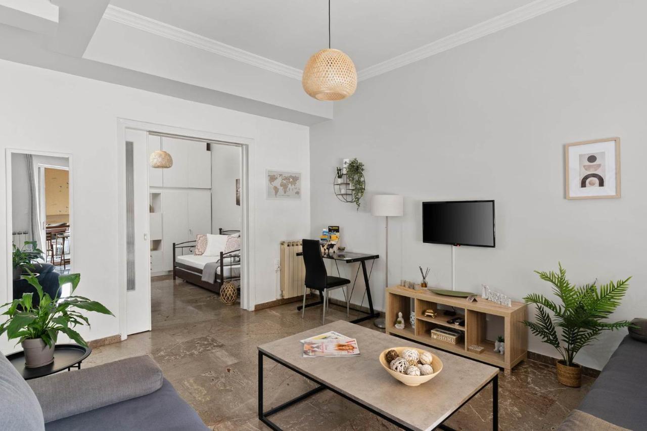 Chris'S Best Apartment In Афины Экстерьер фото