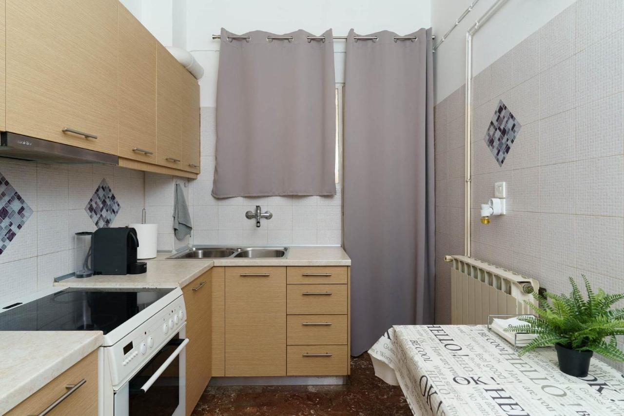 Chris'S Best Apartment In Афины Экстерьер фото