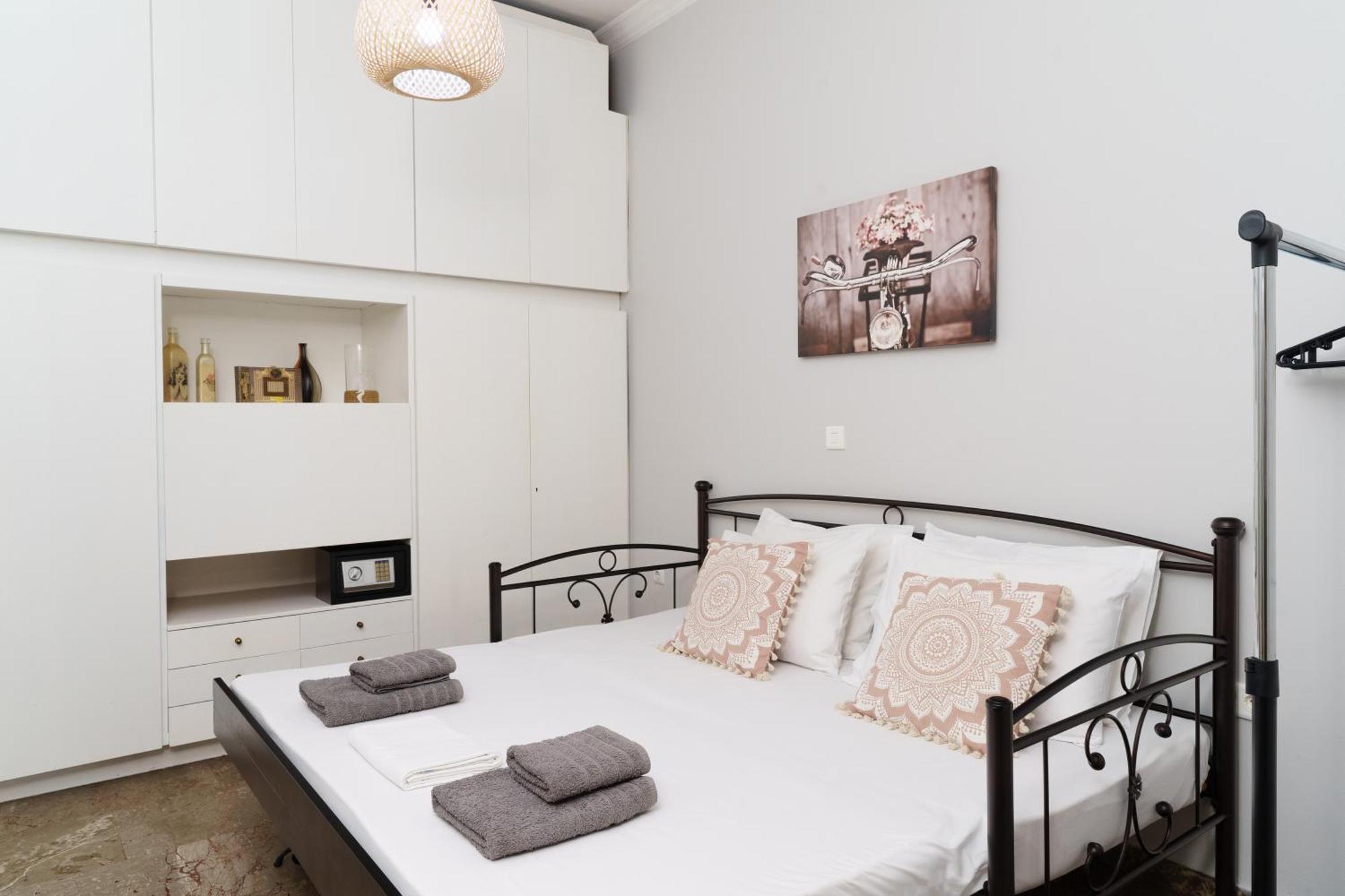 Chris'S Best Apartment In Афины Экстерьер фото